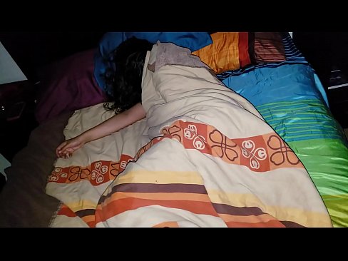 ❤️ Fillastro reprendendo á súa nova madrasta mentres ela dorme. ❤️❌ Porno fb na pornografía gl.sexflashgame.ru ❌❤